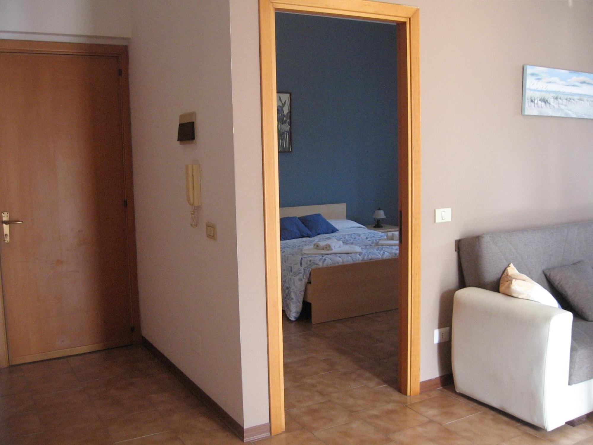 Nino'S Apartments ジャルディーニ・ナクソス エクステリア 写真