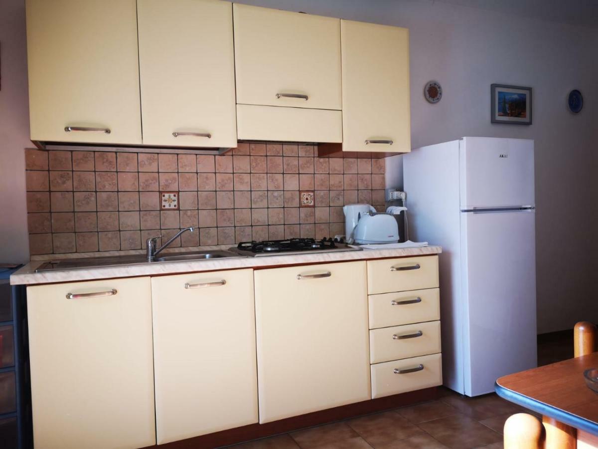 Nino'S Apartments ジャルディーニ・ナクソス エクステリア 写真