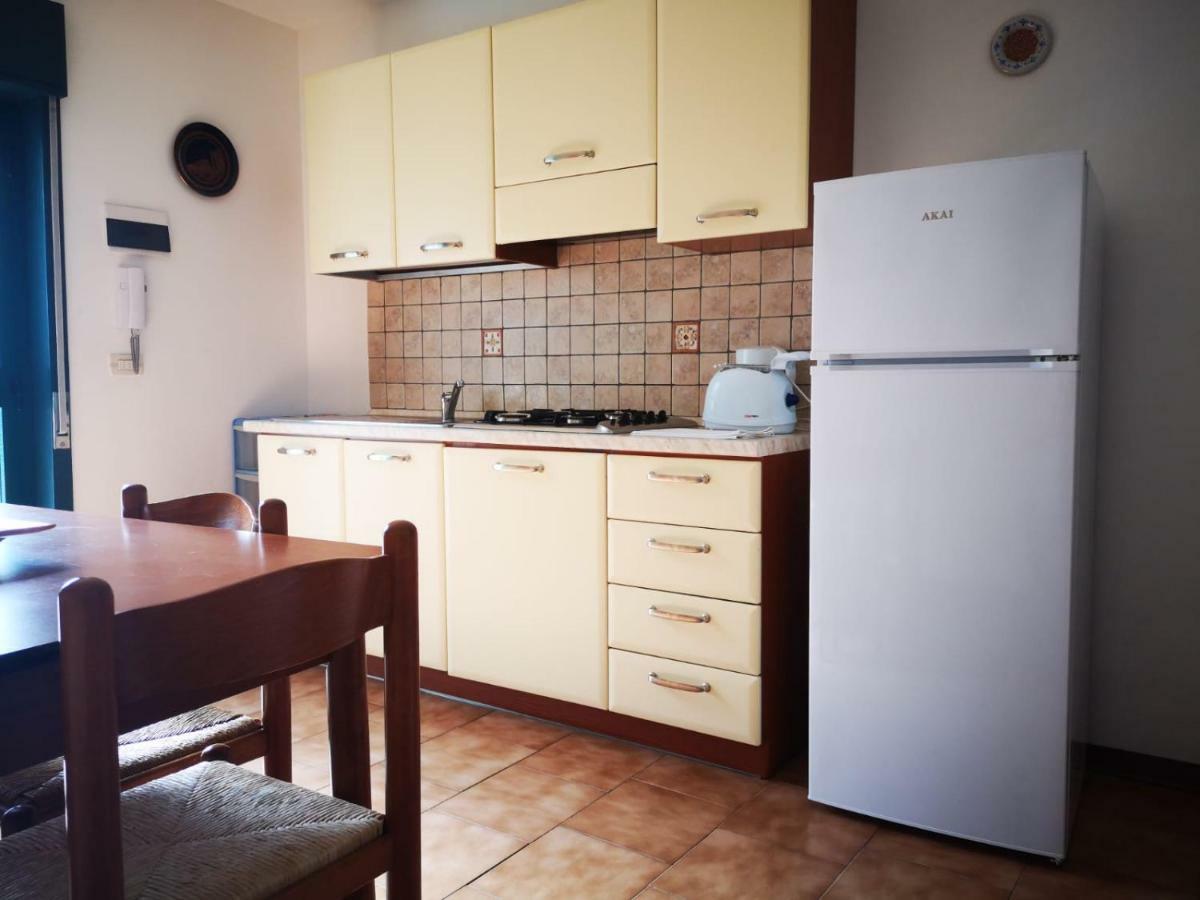 Nino'S Apartments ジャルディーニ・ナクソス エクステリア 写真