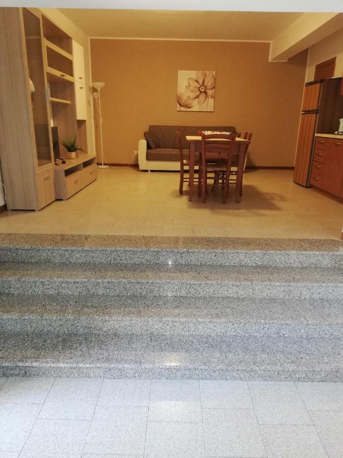 Nino'S Apartments ジャルディーニ・ナクソス エクステリア 写真