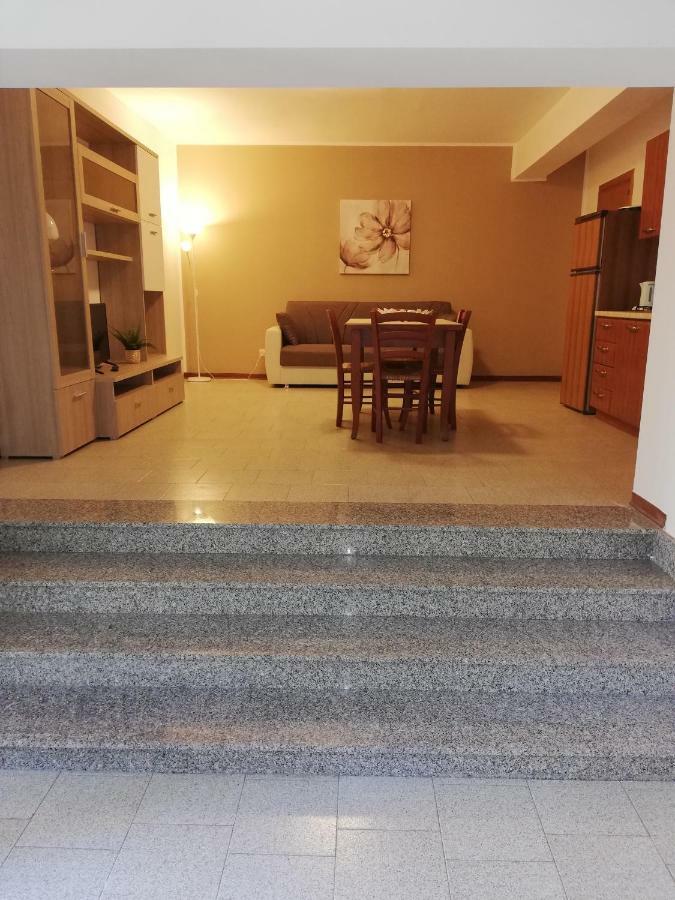 Nino'S Apartments ジャルディーニ・ナクソス エクステリア 写真